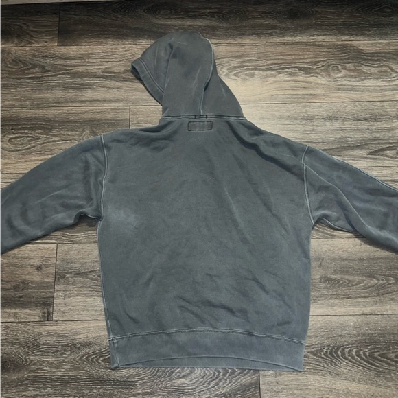 Abercrombie & Fitch Gray Hoodie Sweater - Picture 4 of 5